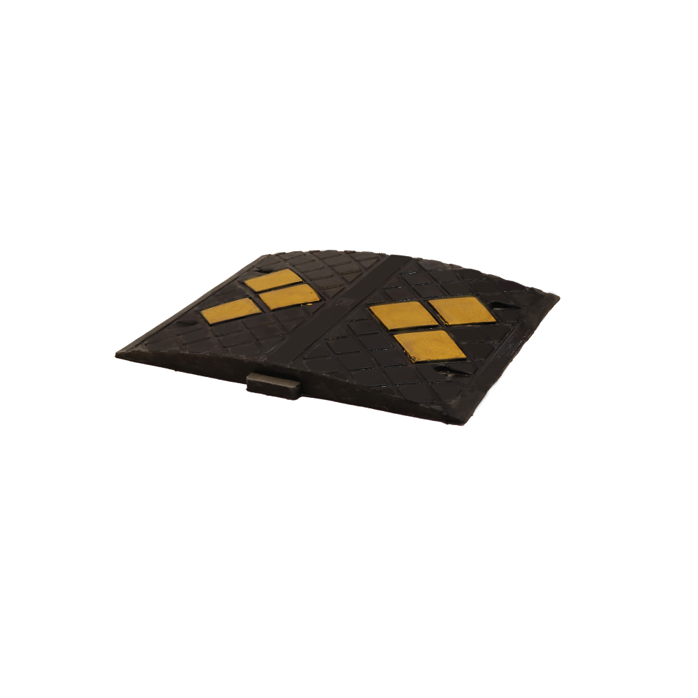 سرعت گیر لاستیکی 50*60 با پیچ و رولپلاک